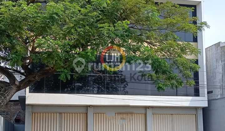 Ruko bagus di jalan Tentara Pelajar 1