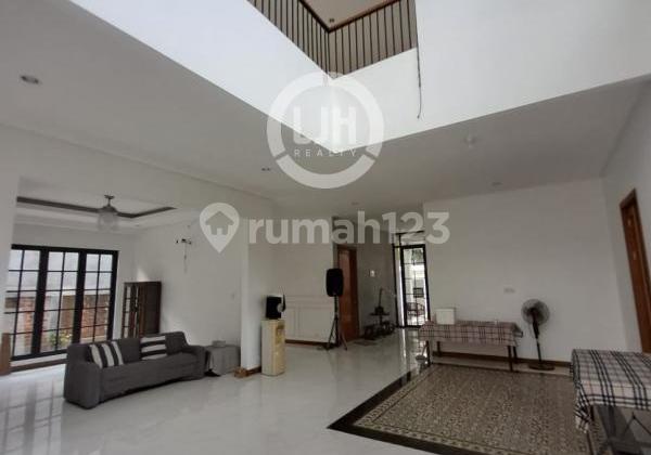 Rumah mewah di Jalan Telaga Bodas 2