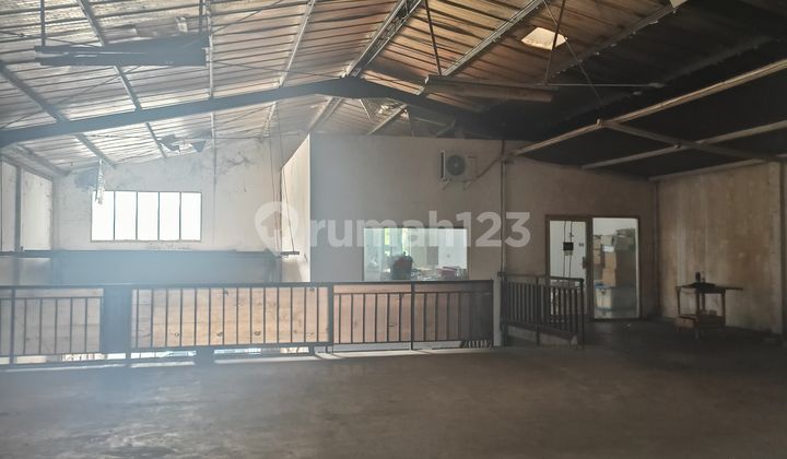 Warehouse in the Area 2 Floors Ready to Use Negotiable Until Deal Warehouse in the Area 2 Floors Ready to Use Negotiable Until Deal