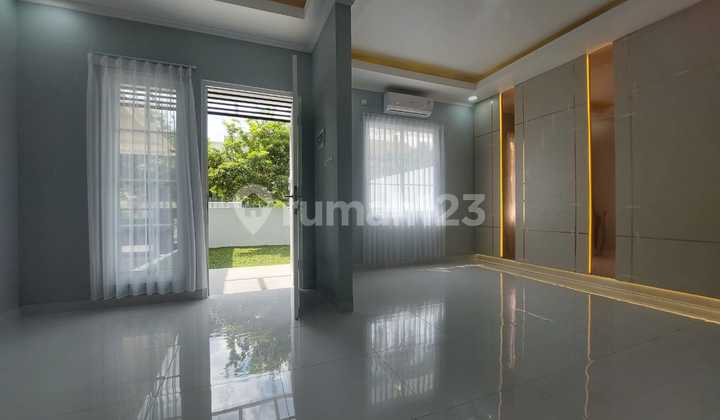 Rumah Cantik 2 Lantai Renovasi Strategis