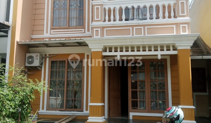 Rumah 2 Lantai Semi Furnish Strategis Siap Huni Rumah 2 Lantai Semi Furnish Strategis Siap Huni