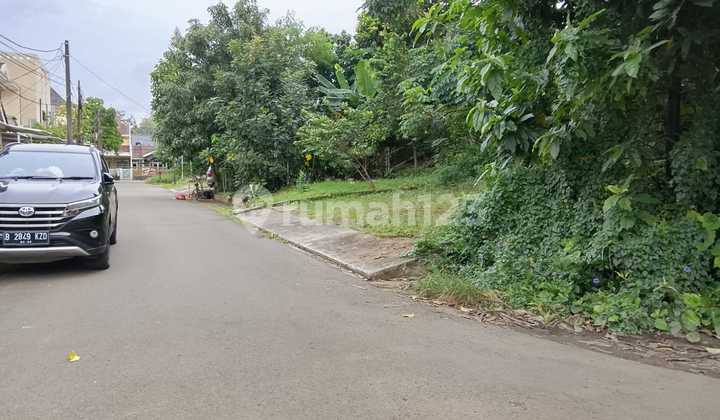 Boulevard Plot Suitable for Business Office Cafe Etc.