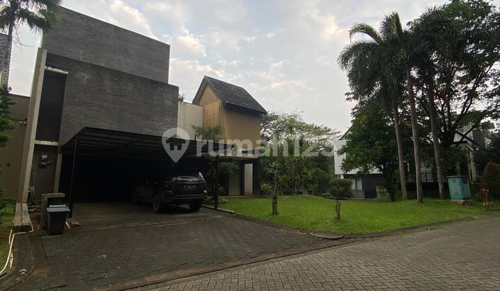 Rumah Mewah Cluster Premium Design Menarik Jacuzxi Karaoke