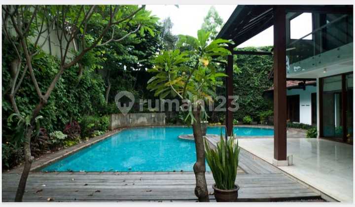 Rumah Mewah 2 Lantai Design Menarik Strategis