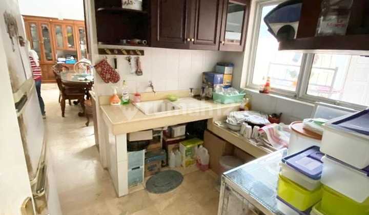 Rumah 2 Lantai Dekat Taman Kota Strategis 2