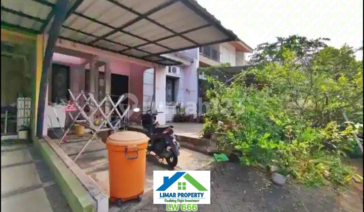 1.5-Story House Ready to Live In at Affordable Price in Legenda Wisata Cibubur 1.5-Story House Ready to Live In at Affordable Price in Legenda Wisata Cibubur