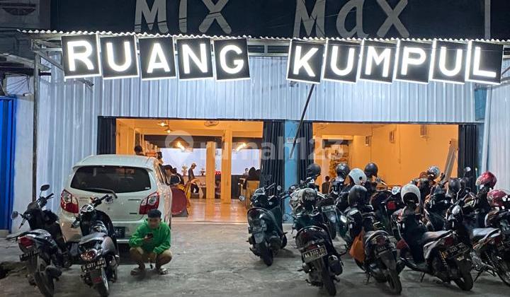 Strategic Shop House on Main Road, Ngaliyan, Semarang City. Shop House at Jl. Prof. Dr. Hamka No. 11, Ngaliyan, Ngaliyan, Semarang City, Central Java, Indonesia, 50181, West Semarang. 300.0 m² Semi-Furnished, Freehold Title (SHM). 1