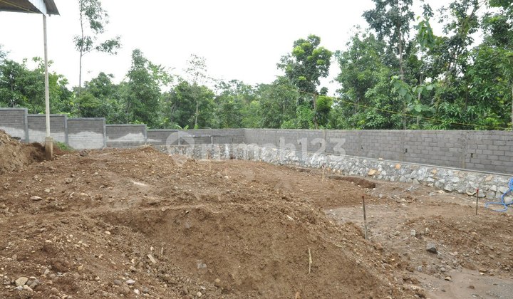 Tanah Jalan Provinsi Bergas Ungaran, Lemah Abang, Kota Ungaran Tanah di Jl. Lemah Abang no 7, Pakopen, Bandungan, Semarang, Jawa Tengah, Indonesia, 50661, Ungaran SHM 2576.0 m² 2