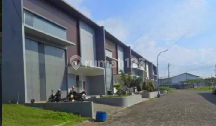 Gudang Kawasan Industri Bsb City Kota Semarang Gudang di Kawasan Taman Industri BSB City Semarang, Jl. Rm Hadi Soebeno, Jatibarang, Mijen, Kota Semarang, Jawa Tengah, Indonesia, 50219, Semarang Barat 651.0 m² Semi Furnished HGB 1