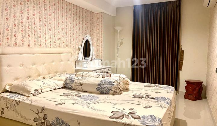 Louise Kiene Apartment, Pemuda Street, Semarang City, 2-Bedroom Apartment, Furnished 2