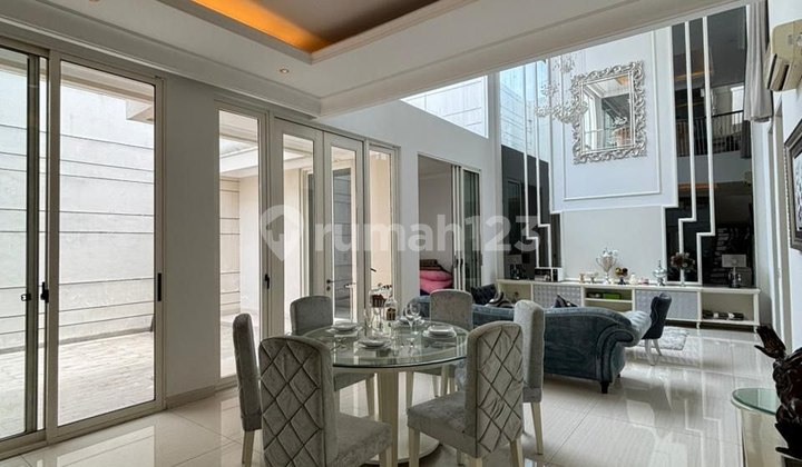 Dijual Rumah Pakuwon Indah Grand Embassy, Riz Golf 2