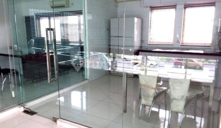 For Sale Ex Showroom Mobil Raya Pucang Anom Timur