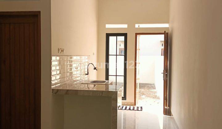 Dijual Rumah Cantik Baru Dekat Kampus Uii Shm Perbidang Kpr Ok Nego Dp Bisa 0%  2