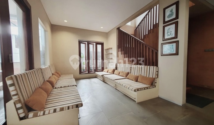 Ready-to-Occupy House with Strategic Location in Asih Setiabudi Housing. 2