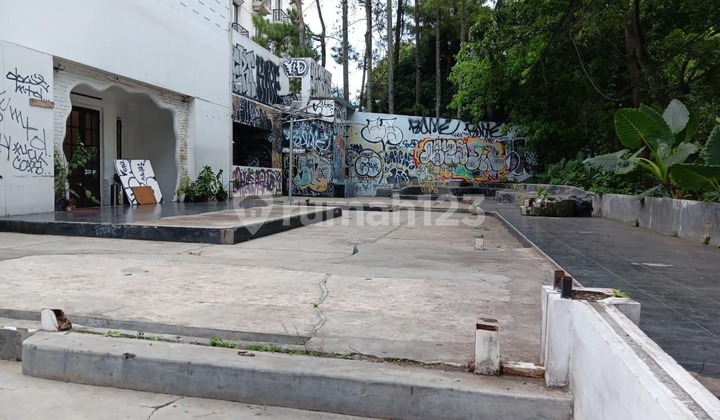 Commercial Space (Vacant Land) Strategically Located on Setiabudi Raya Street. (Former Plantica Cafe) Commercial Space (Vacant Land) Strategically Located on Setiabudi Raya Street. (Former Plantica Cafe)