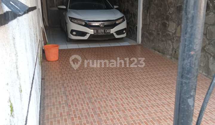 Rumah Nyaman Berlokasi Strategis di Pondok Hijau Indah, Sayap Setiabudi. 2