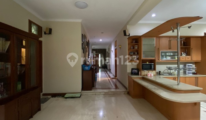 Rumah Nyaman Berlokasi Strategis di Jln Kancra, Lengkong. Rumah Nyaman Berlokasi Strategis di Jln Kancra, Lengkong.