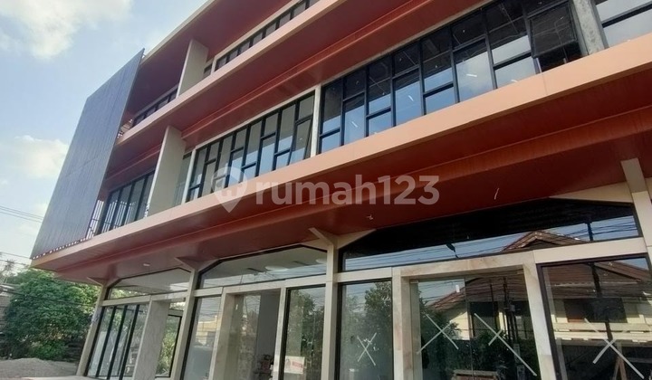 Ruko Baru Siap Huni Lokasi Strategis di Jalan Raya Cikutra.