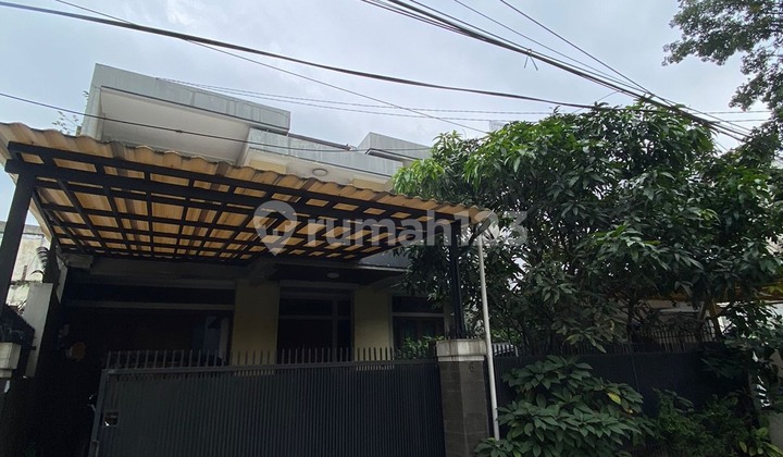 Rumah Nyaman Berlokasi Strategis di Jln Kancra, Lengkong. 2