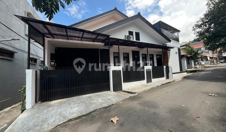 Rumah Nyaman Lokasi Strategis di Sayap Dago, Perum Sadang Serang.