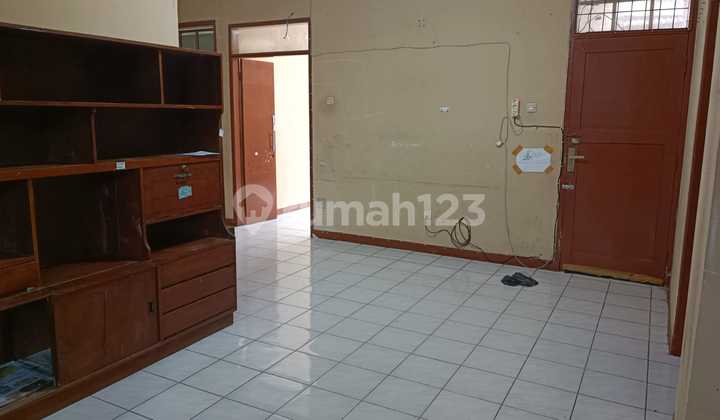 Rumah Kontrakan Unfurnished Sayap Dago, Cigadung, Kota Bandung 2