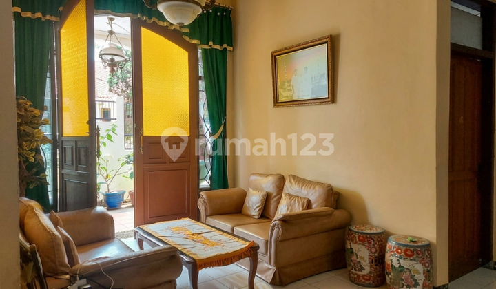 Rumah Harga Menarik (Dibawah Njop) di Komplek Sanggar Hurip. Rumah Harga Menarik (Dibawah Njop) di Komplek Sanggar Hurip.
