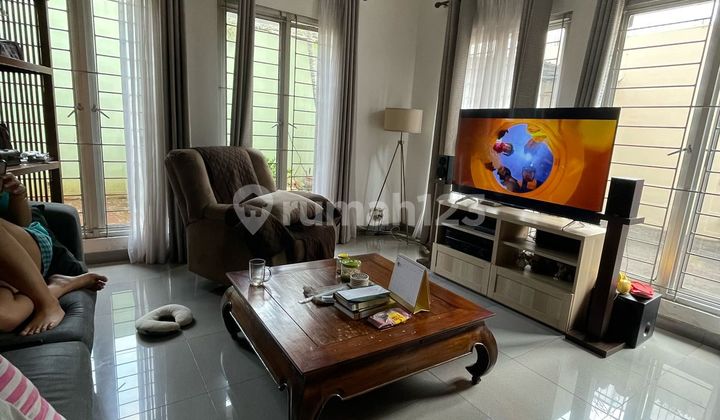 For Sale Beautiful House One Step to Pondok Indah Mall with Always Fully Occupied Boarding House Income 17 Million Per Month Main House + Boarding House + Kiosk 2