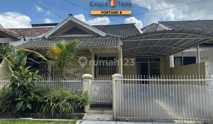 RUMAH CANTIK 2 LANTAI DI BINTARO SEKTOR 2 JALAN LEBAR DAN ASRI 1
