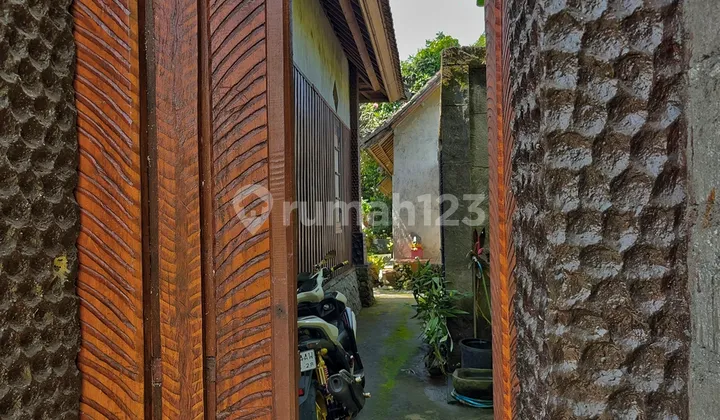 Land with House in Saba with forest views Land with House in Saba with forest views