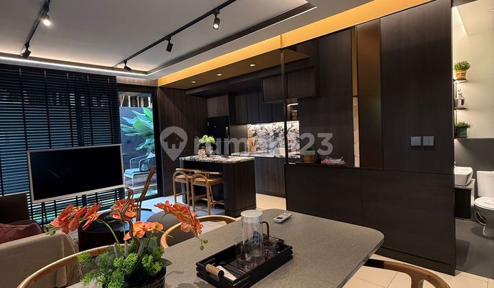 Rumah Mewah Lippo Village 2