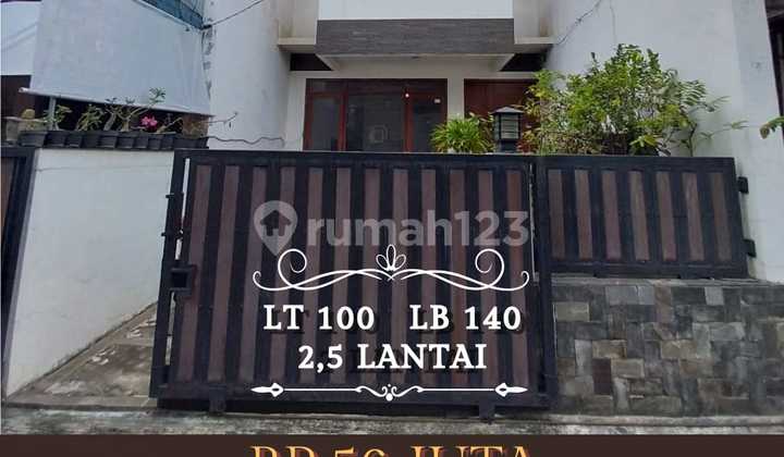 Fully Renovated House, Strategic Location Near Toll Road in Cipinang Melayu