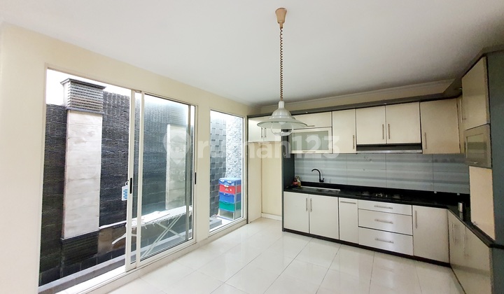 Tersewa Hunian Prestisius Di Jantung Alam Sutera – Jalan Utama Sutera Feronia