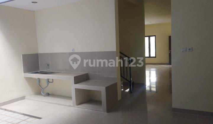 Must Sell House at Bargain Price in Alam Sutera 2