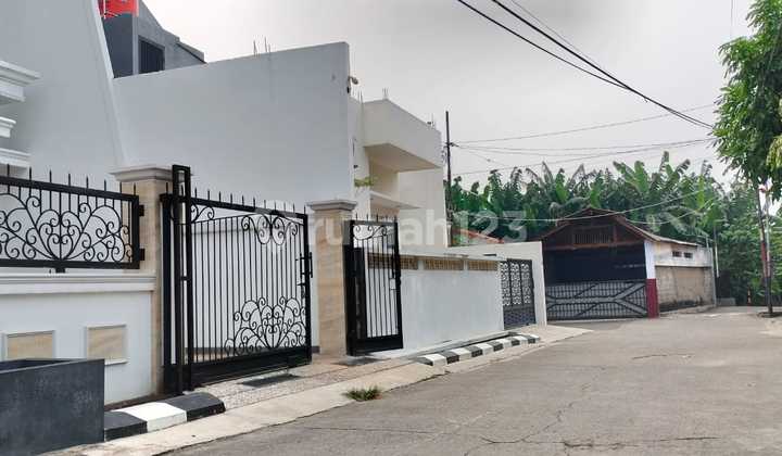 DIJUAL CEPAT !!, RUMAH BARU IDAMAN DI LOKASI STRATEGIS – MINIMALIS MODERN, AMAN, DAN SIAP HUNI DI KOMPLEK KODAU AMBARAPURA V 2