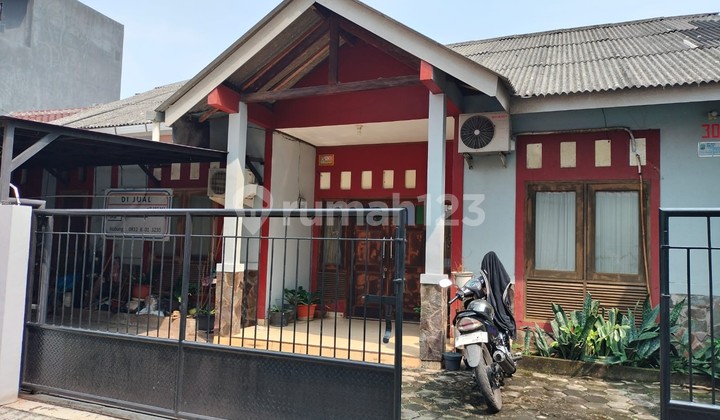 RUMAH DI JATI MELATI, PONDOK MELATI KOTA BEKASI, SHM, BISA NEGO, SIAP HUNI SHM, LT: 187, LB: 160, 3+1 KT, 2 KM AKSESMOBIL, DEKAT TOL, NYAMAN, AMAN, BERSIH DAN BEBAS BANJIR