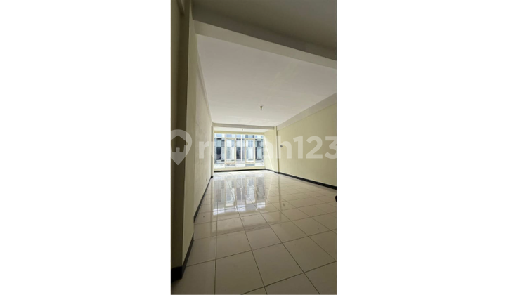 3-Storey Ruko Este Merr East Surabaya 2