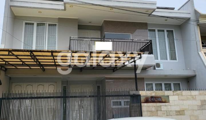 Rumah Dharmahusada Indah Utara 2 Lantai Hadap Timur