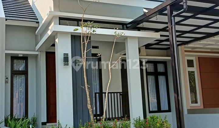 Rumah Siap Huni 2 Menit Ke Sekolah Kesatuan Bangsa 