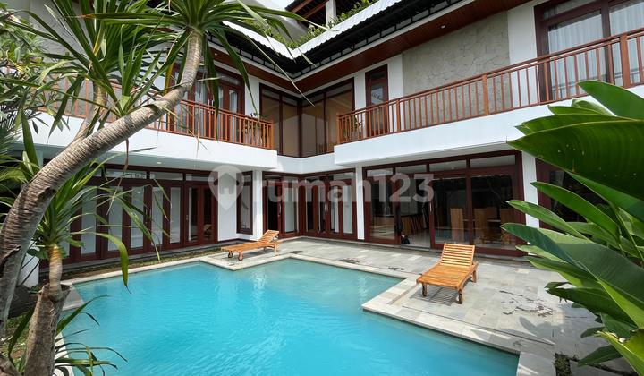 Dijual Villa Mewah 15Milyar - Prerenan, Canggu