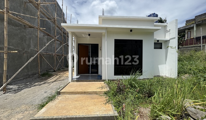 Disewakan Rumah Baru Full Furnished di Cigadung Selatan Kota Bandung