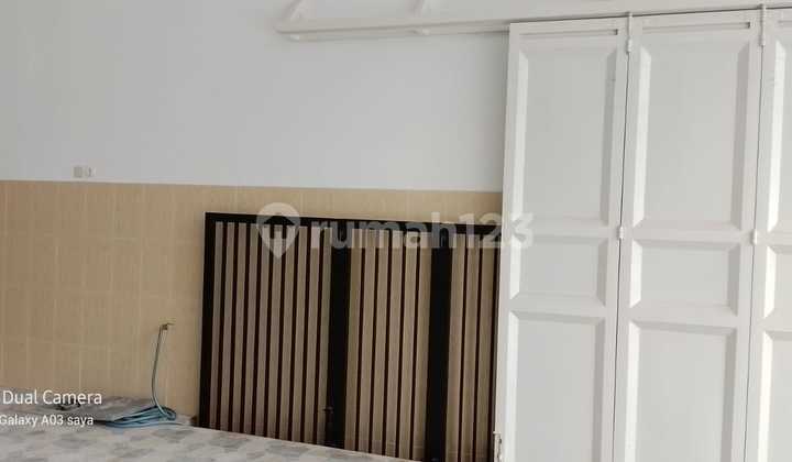 Dijual Rumah 1 Lantai 2 Kavling Jadi Satu Full Bangunan Siap Huni 