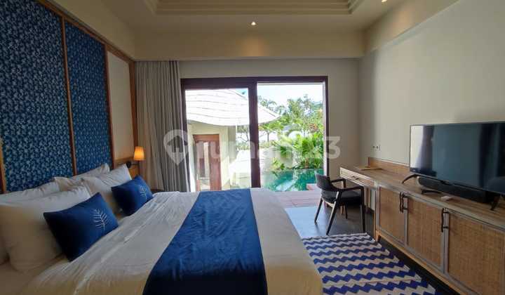 Wide Leaf Villa 1 Story Furnished Ready to Live In Near the Beach Wide Leaf Villa 1 Story Furnished Ready to Live In Near the Beach