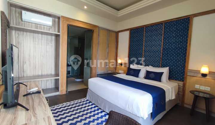 Wide Leaf Villa 1 Story Furnished Ready to Live In Near the Beach