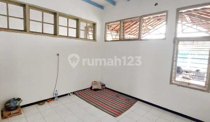 For Rent 1-Story House Surabaya City Ready to Live In