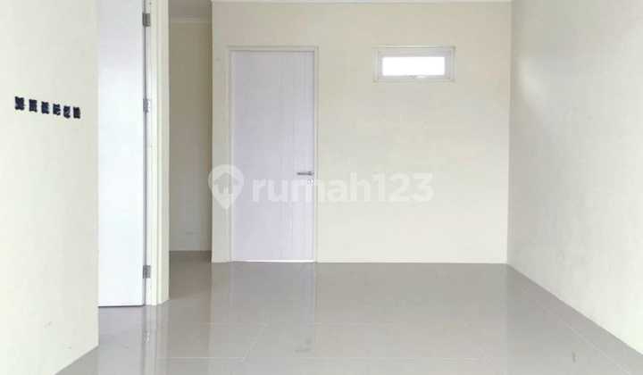 Jual Unit Perumahan Green Lake 1 dan 2 Lantai Siap Huni Surabaya Timur