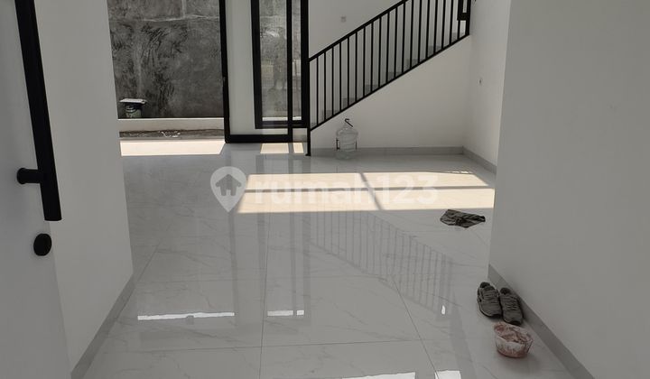 Rumah Ready 2 Lantai 4kt Lebar 10 Greend Land Siap Huni