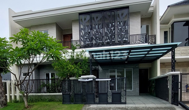 For Sale 3-Story House Located in West Surabaya Center Flood-Free Area 2