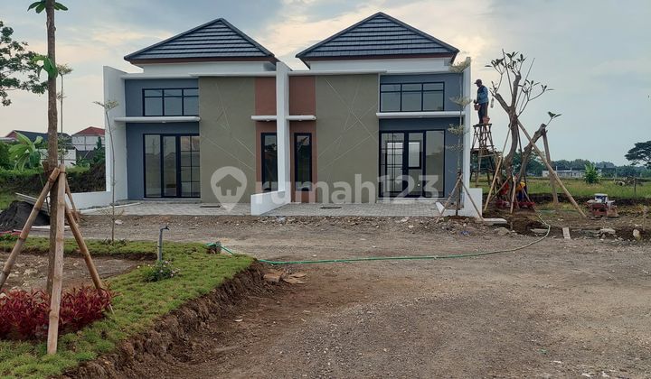For Sale: 1 and 2 Story House Units in Grand Nort Cerme, Ready to Occupy. For Sale: 1 and 2 Story House Units in Grand Nort Cerme, Ready to Occupy.