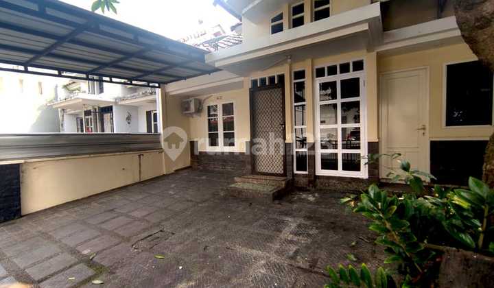 Disewakan Dijual Rumah 2 Lantai Taman Puspa Siap Pakai Furnish