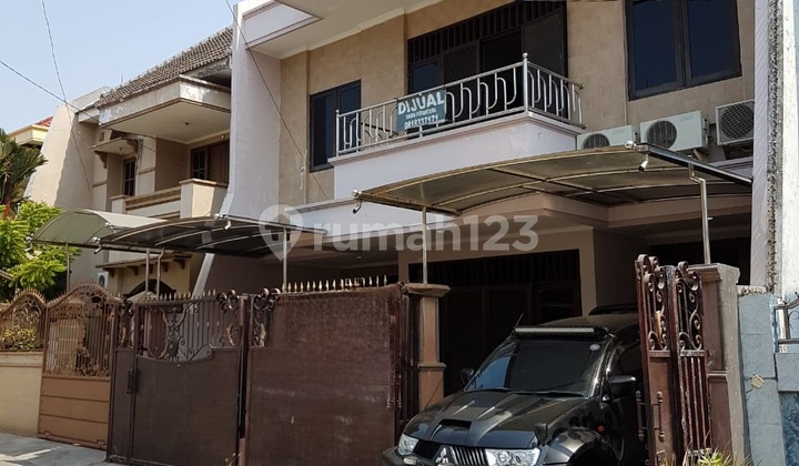 Dijual Rumah Mewah 2 Lantai Lebar 10 Siap Huni Surabaya Timur